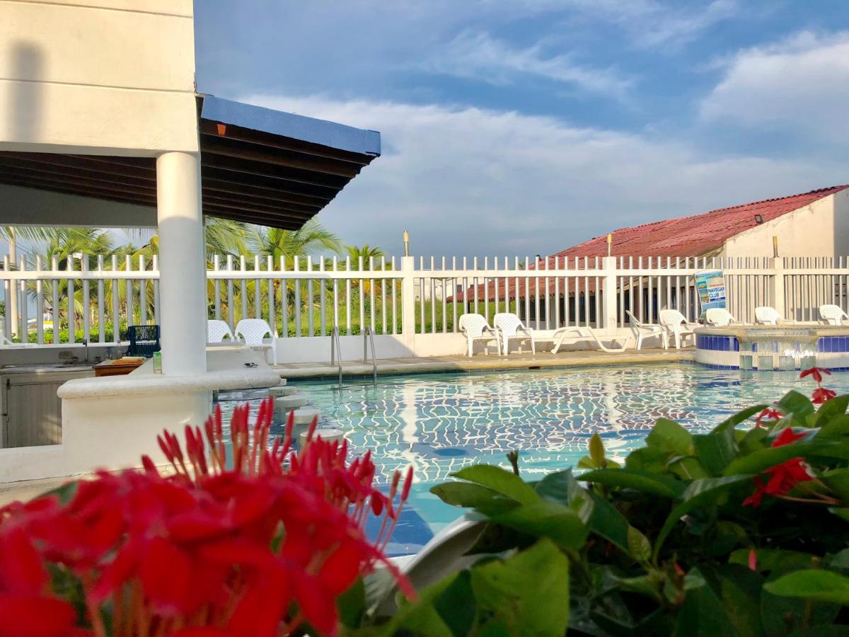 Blue Apartahotel Covenas Bagian luar foto